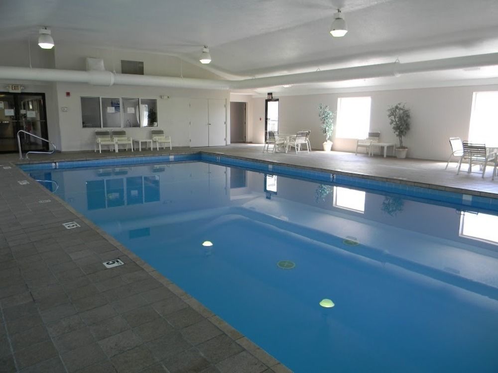 Boarders Inn & Suites By Cobblestone Hotels - Munising Wetmore Kültér fotó