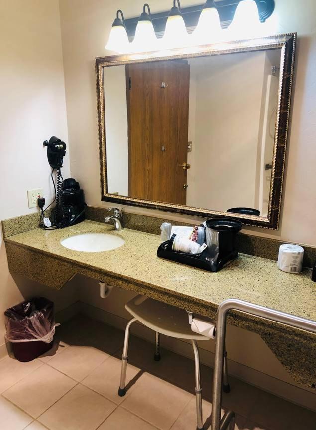 Boarders Inn & Suites By Cobblestone Hotels - Munising Wetmore Kültér fotó